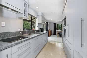 12 Mason Place, Allenton
