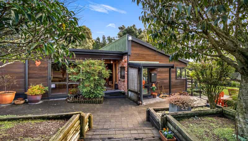 158 Puketitiri Road, Poraiti