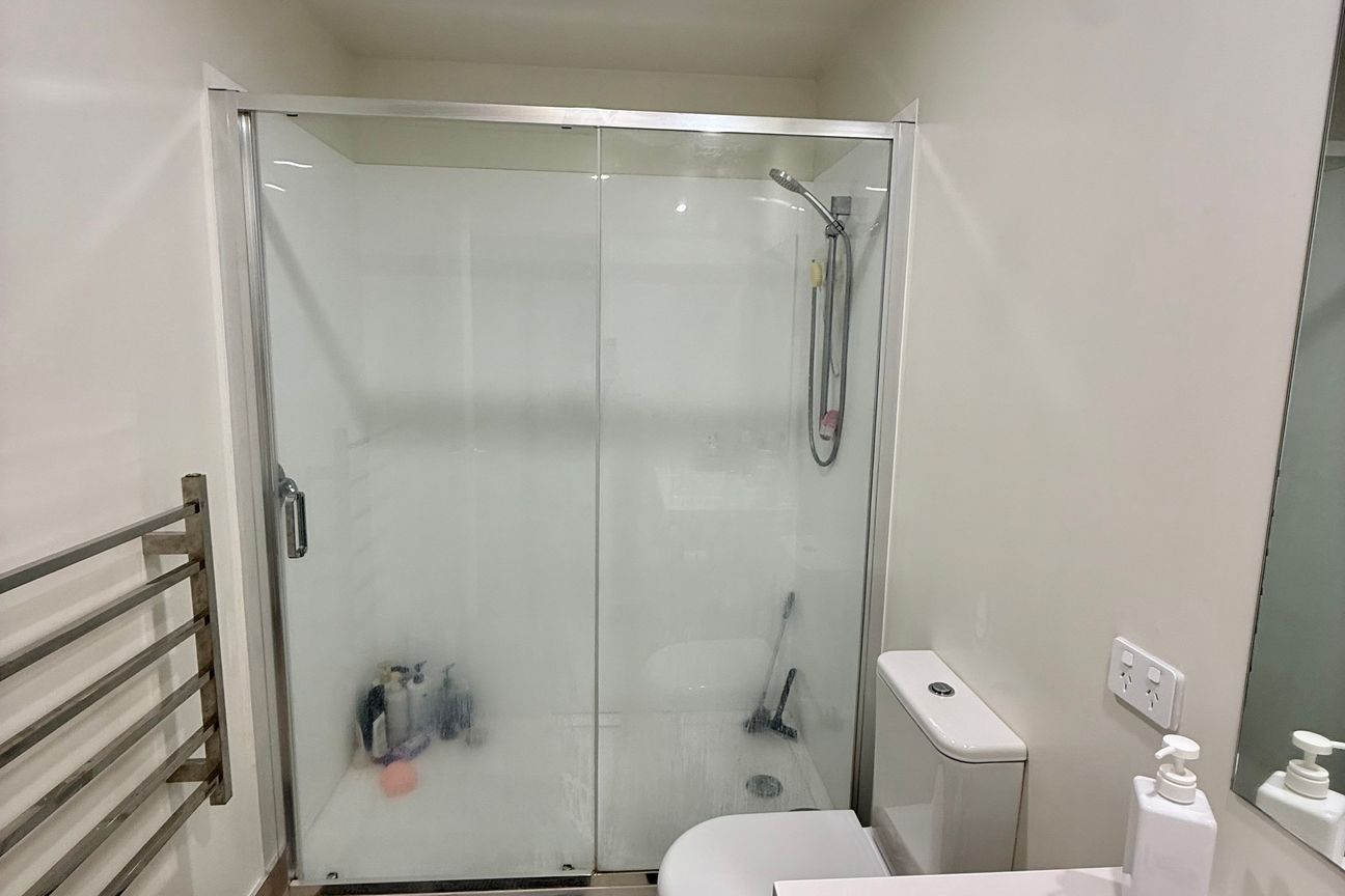 Low maintenance modern living! - Fler