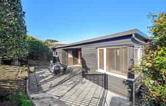 29 Hendry Avenue, Hillsborough