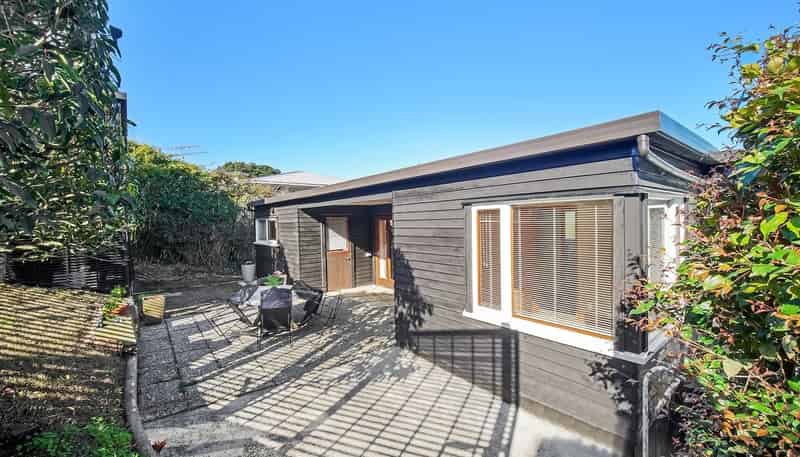 29 Hendry Avenue, Hillsborough