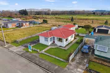 31 Main Street, Mataura