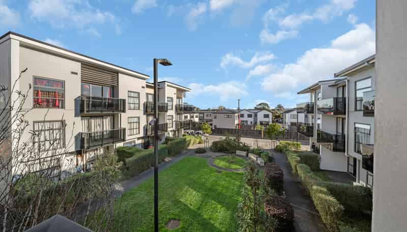 110/69B Hall Avenue, Mangere