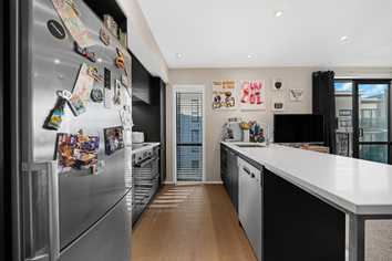 110/69B Hall Avenue, Mangere