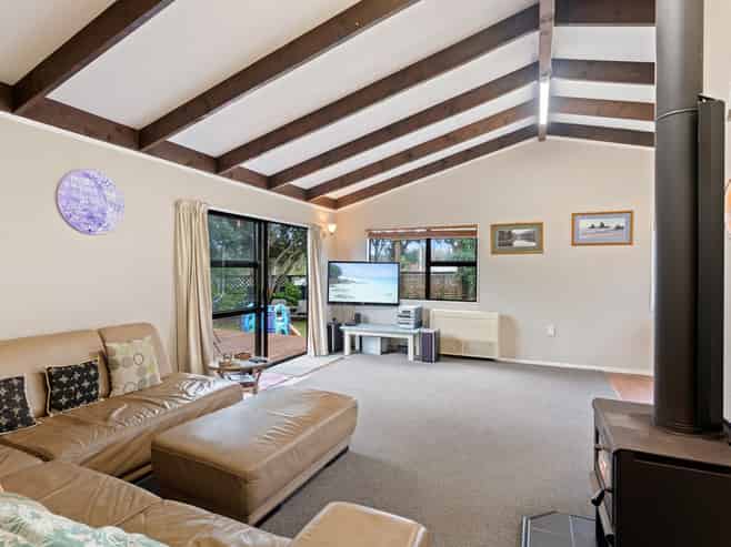 49 Tasman Road, Otaki Beach