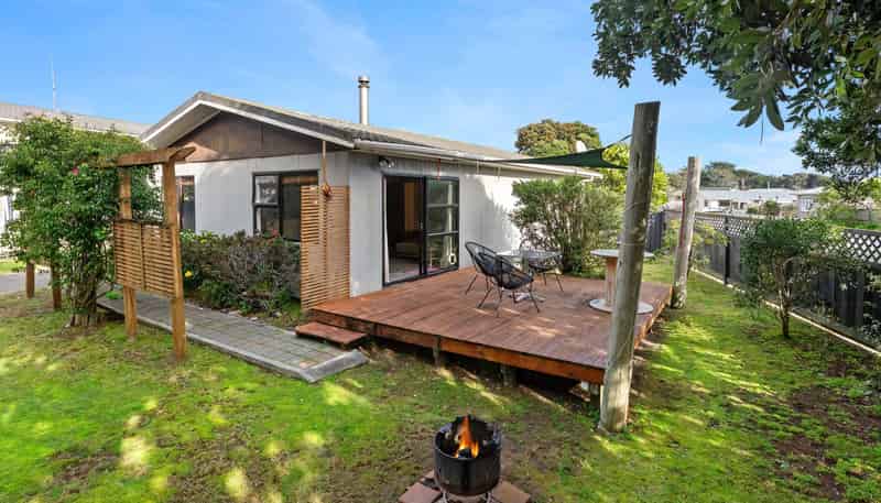 49 Tasman Road, Otaki Beach