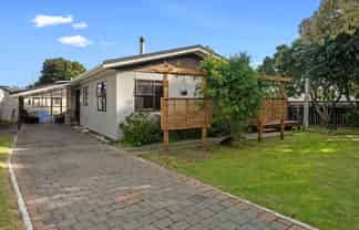 49 Tasman Road, Otaki Beach