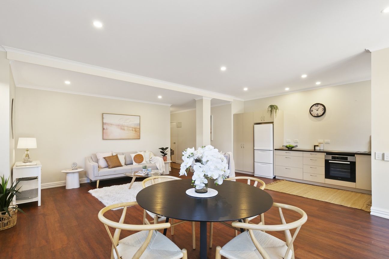Welcome to your new home at 1 Stowe Hill, Thorndon - Widok 4