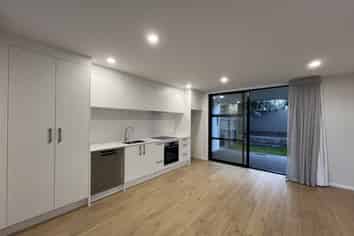 33 Dunkirk Terrace , Mount Albert