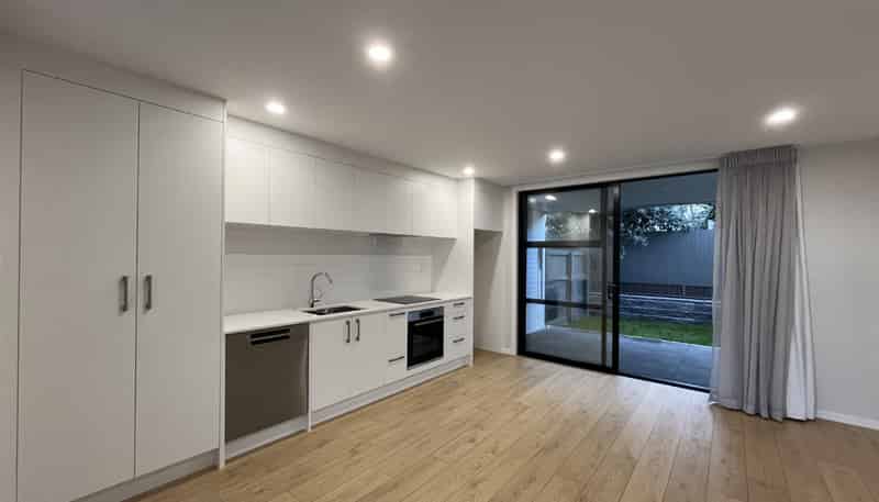 33 Dunkirk Terrace , Mount Albert