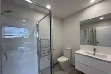 33 Dunkirk Terrace , Mount Albert