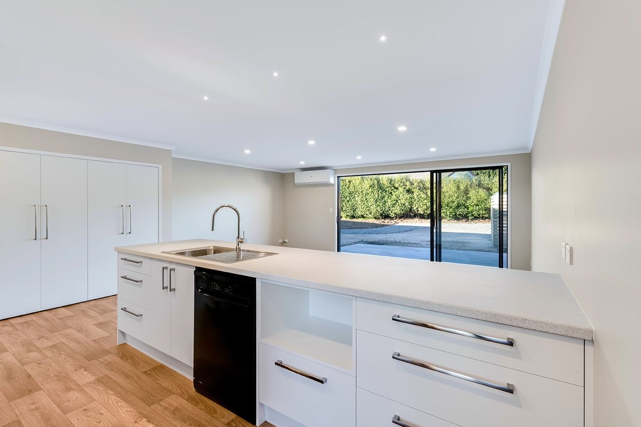 Stylish New Conversion - Modern 2 Bedroom Living - Ansicht 4