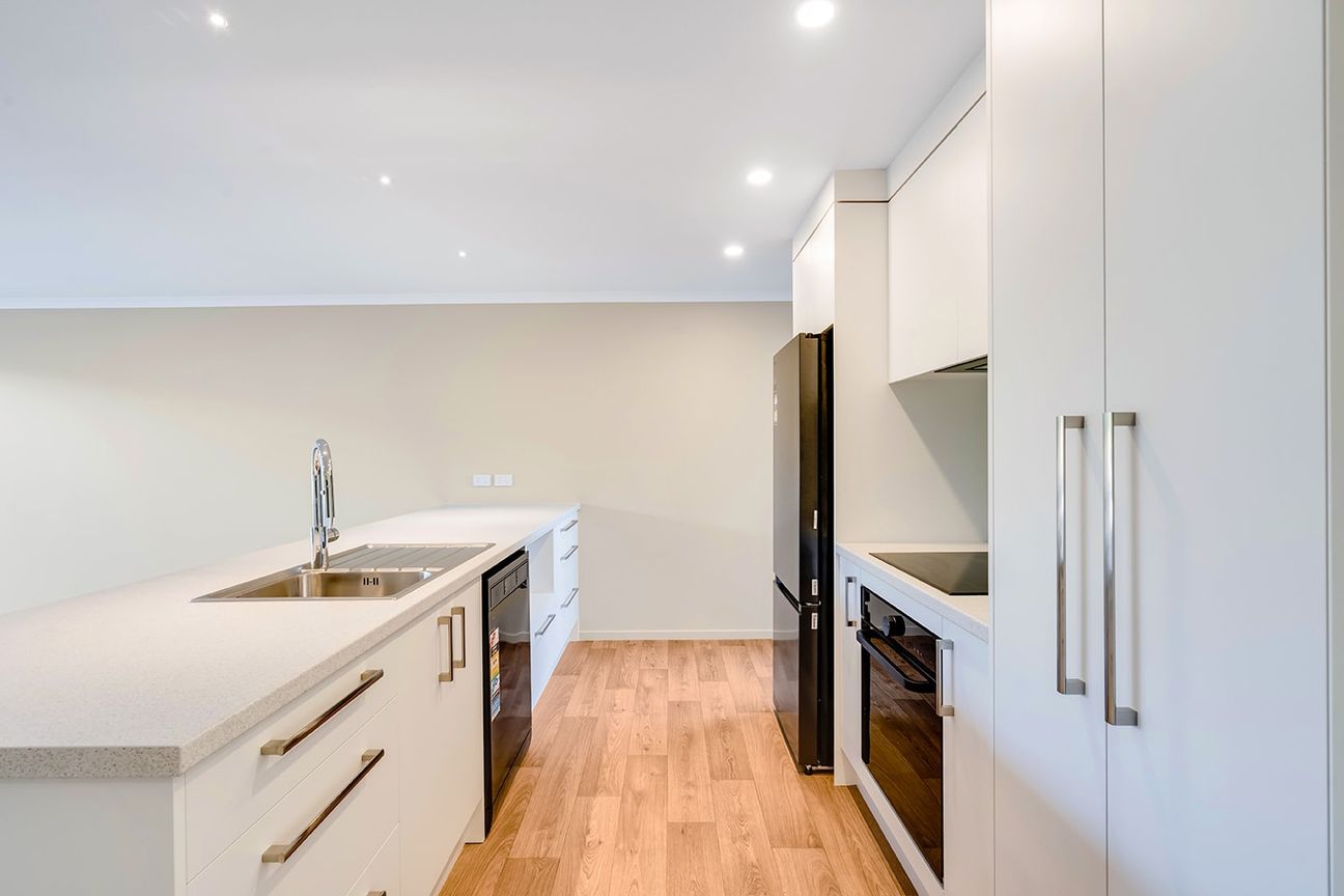 Stylish New Conversion - Modern 2 Bedroom Living - Ansicht 2
