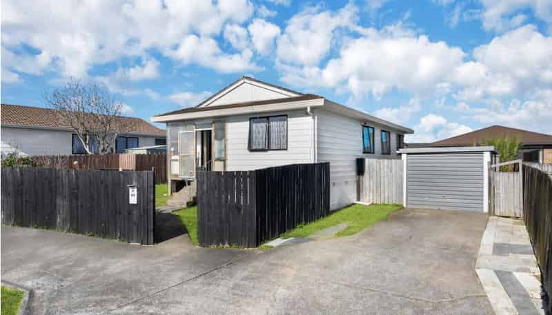 1/49 Coombe Avenue, Otara