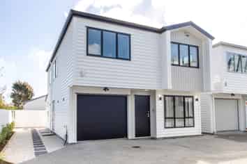 9C Glennandrew Drive, Half Moon Bay