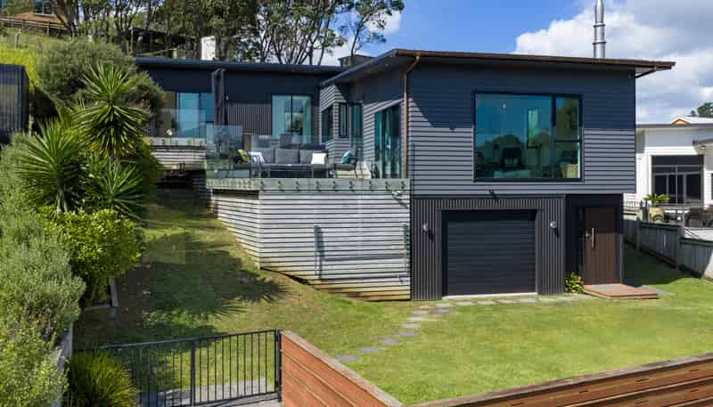 36 Robertson Street, Raglan