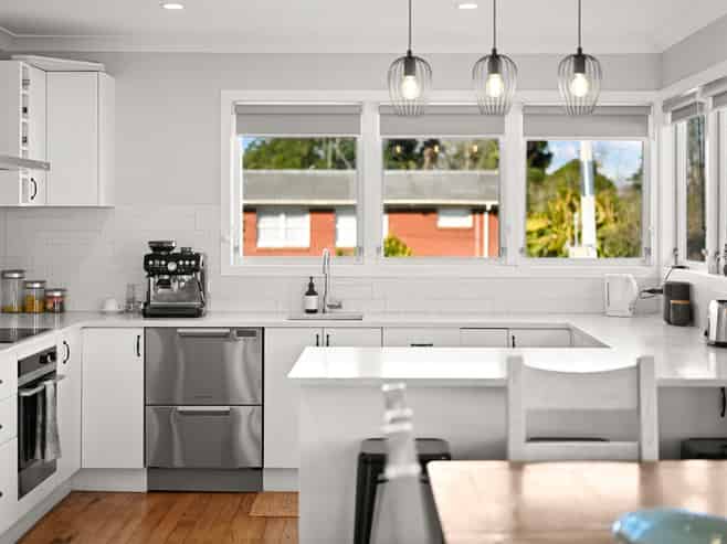 1 Garden Heights Avenue, Glenview