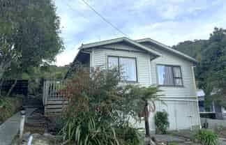 13 Ashmore Avenue, Cobden