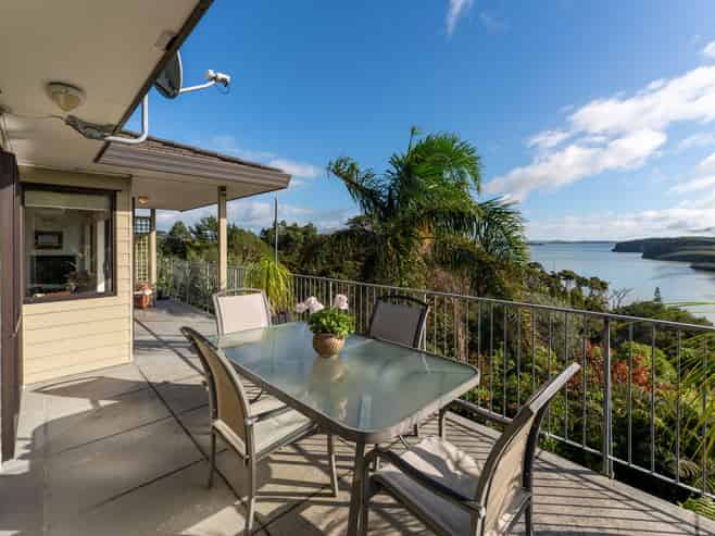 348 Aucks Road, Russell