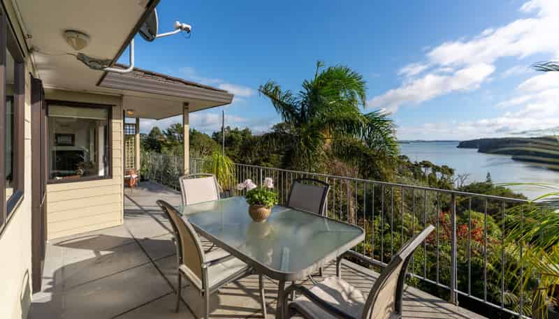 348 Aucks Road, Russell