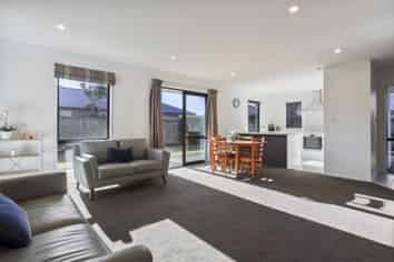 7 Sequoia Way, Rangiora