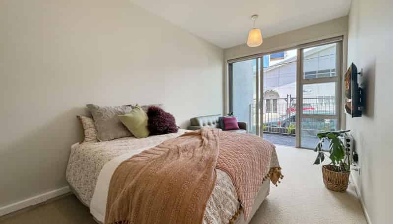 G11A/2 Campbell Terrace, Petone