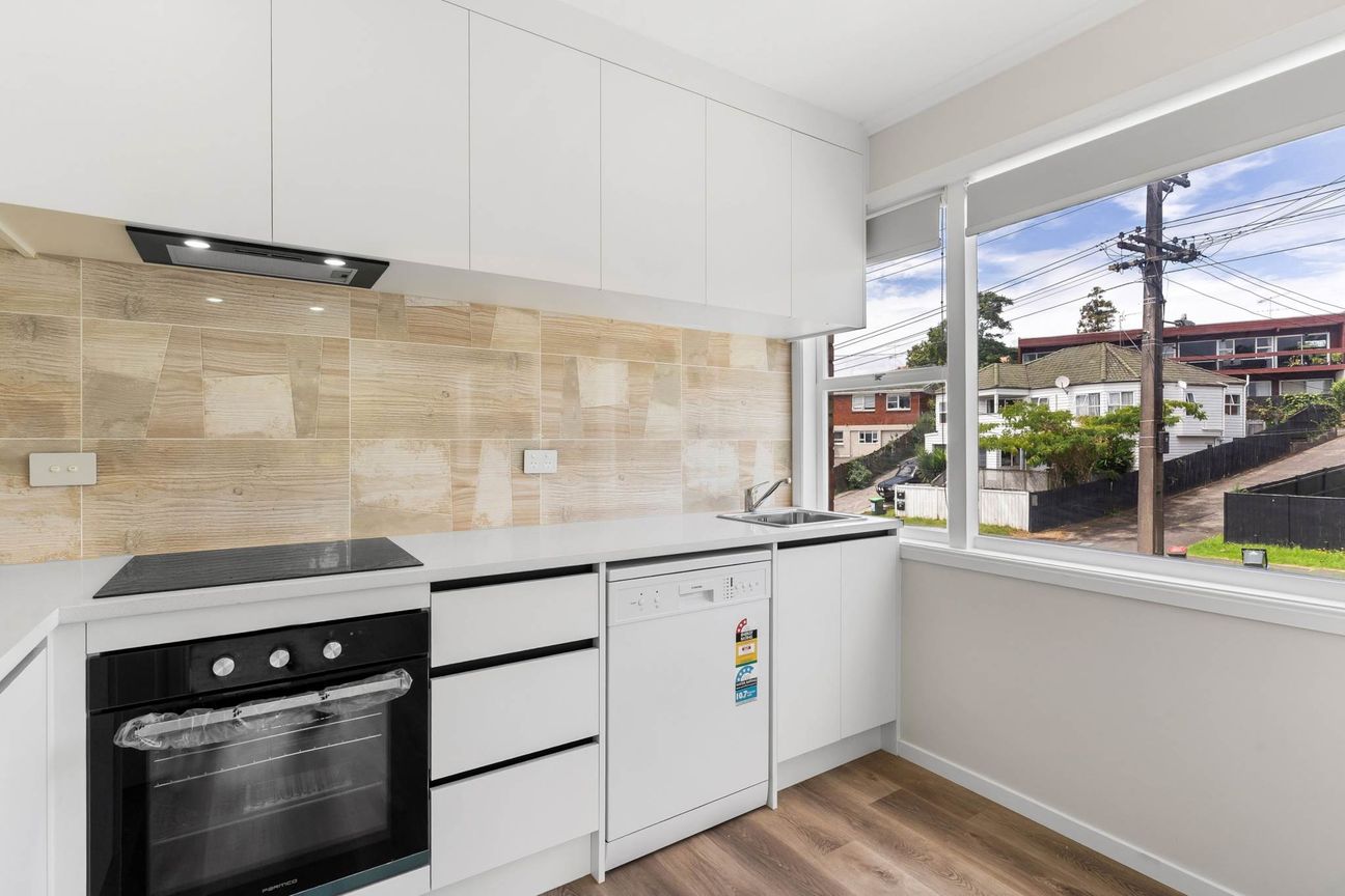 Modern Comfort – Fully Renovated 3-Bedroom - Widok 4