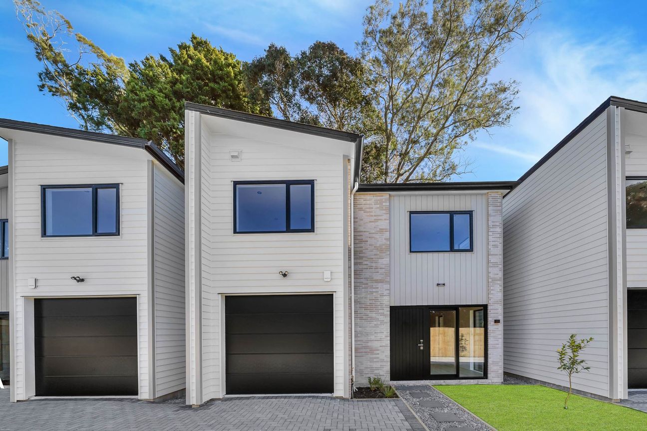 Brand New Standalone Family Homes Beside the Park - Ansicht 2