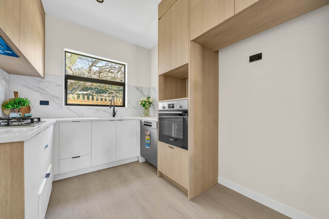 Brand New Standalone Family Homes Beside the Park - Bild 5