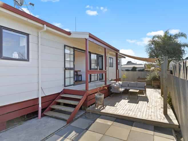 15B Lloyd Drive, Nawton