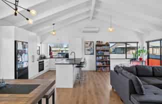15B Lloyd Drive, Nawton