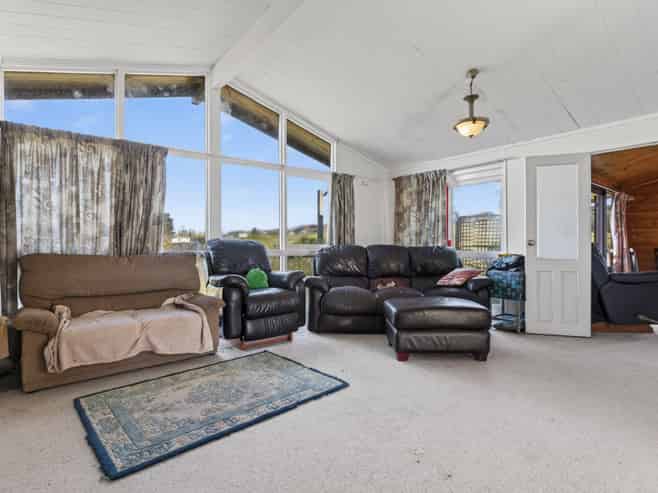 1516 State Highway 12, Paparoa