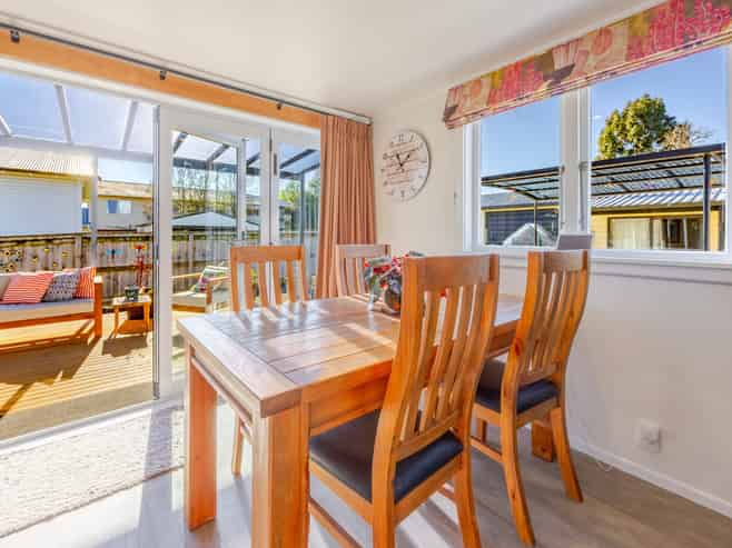 17 Watts Street, Waipawa
