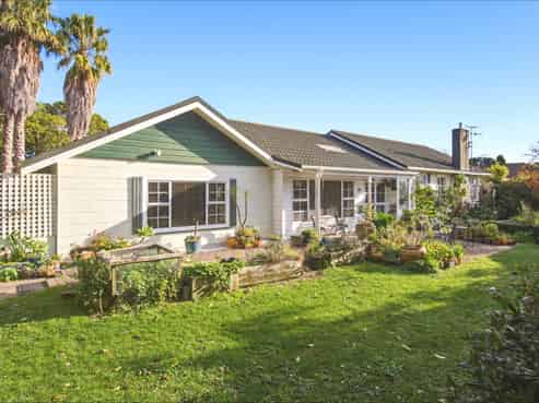 34 Kohekohe Road, Waikanae