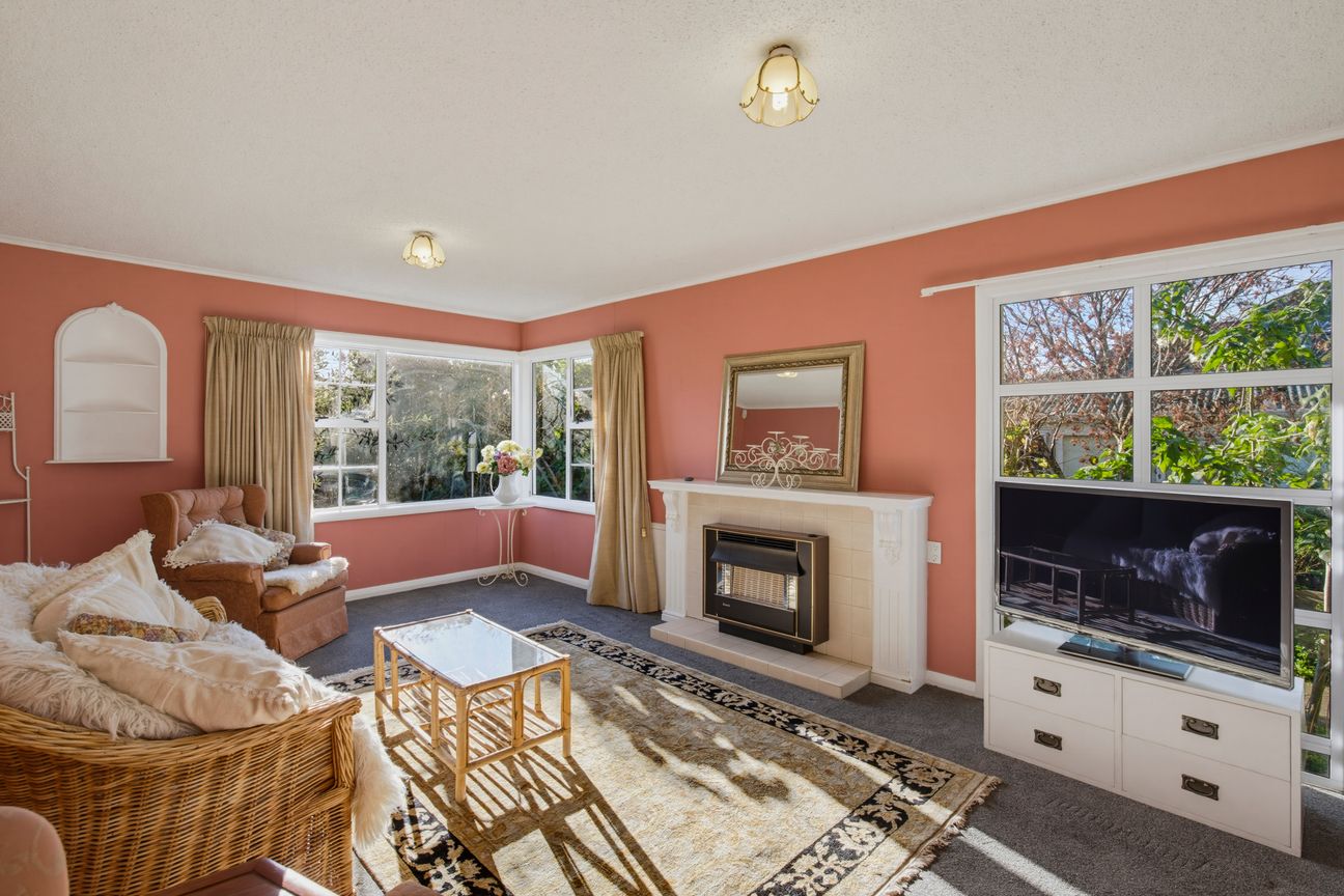 Private, Spacious Single-Level Living - Widok 3