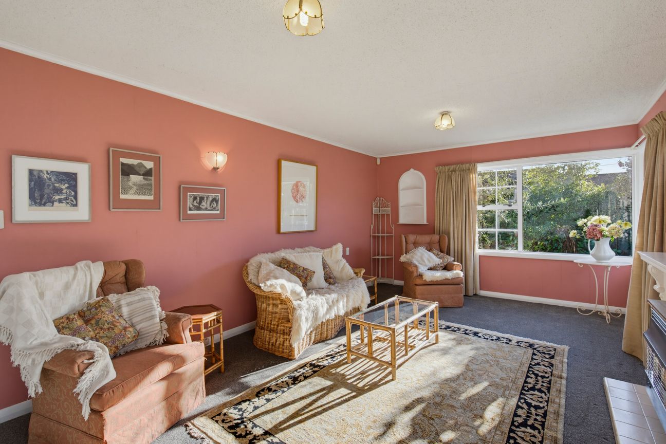 Private, Spacious Single-Level Living - Widok 4