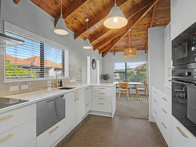16b Albert Street, Whitianga
