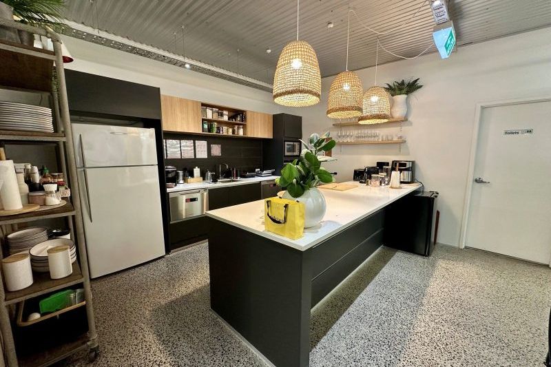Premium Parnell Top Floor Office with Spectacular Views - Mehr