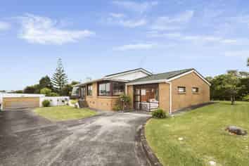 64 Kimber Hall Ave, Mount Roskill