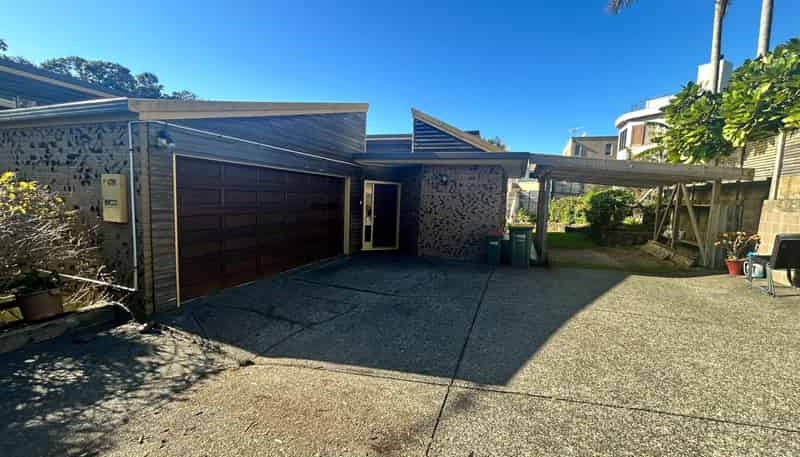 10 Whitby Crescent, Mairangi Bay