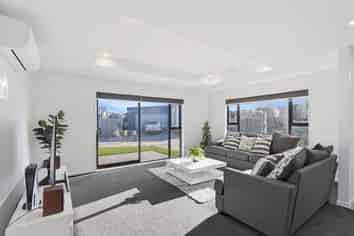 4 Ardnave Lane, Yaldhurst