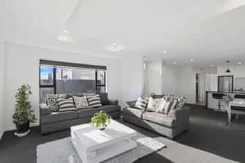 4 Ardnave Lane, Yaldhurst