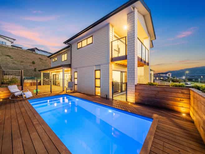 111 Queen Charlotte Drive, Aotea