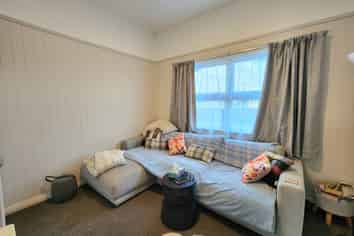 109 Preston Road, Blaketown