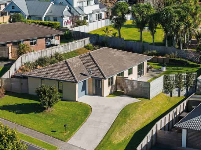 10 Avon Rise, Welcome Bay