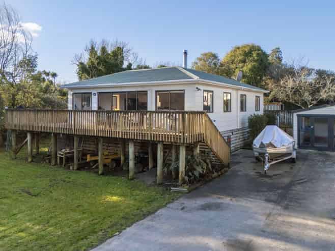 9 Wellington Street, Waihi