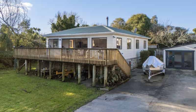 9 Wellington Street, Waihi