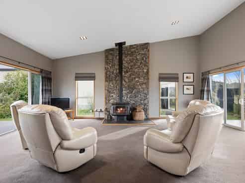 14 Country Place, Allenton