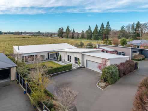 14 Country Place, Allenton