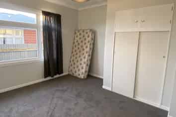 24 Home Street, Winton